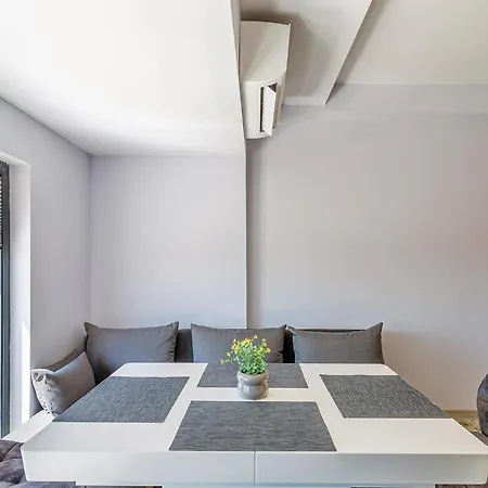 New Vinnie View Varna